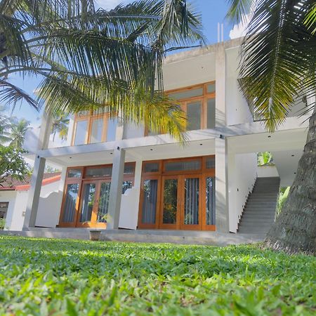 New Ocean Breeze Madiha Hotel Matara Ngoại thất bức ảnh