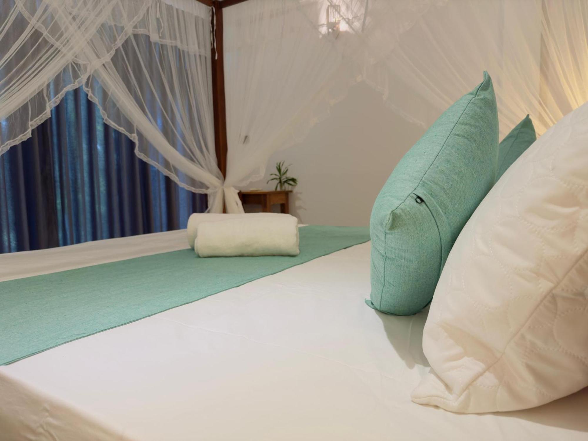 New Ocean Breeze Madiha Hotel Matara Ngoại thất bức ảnh