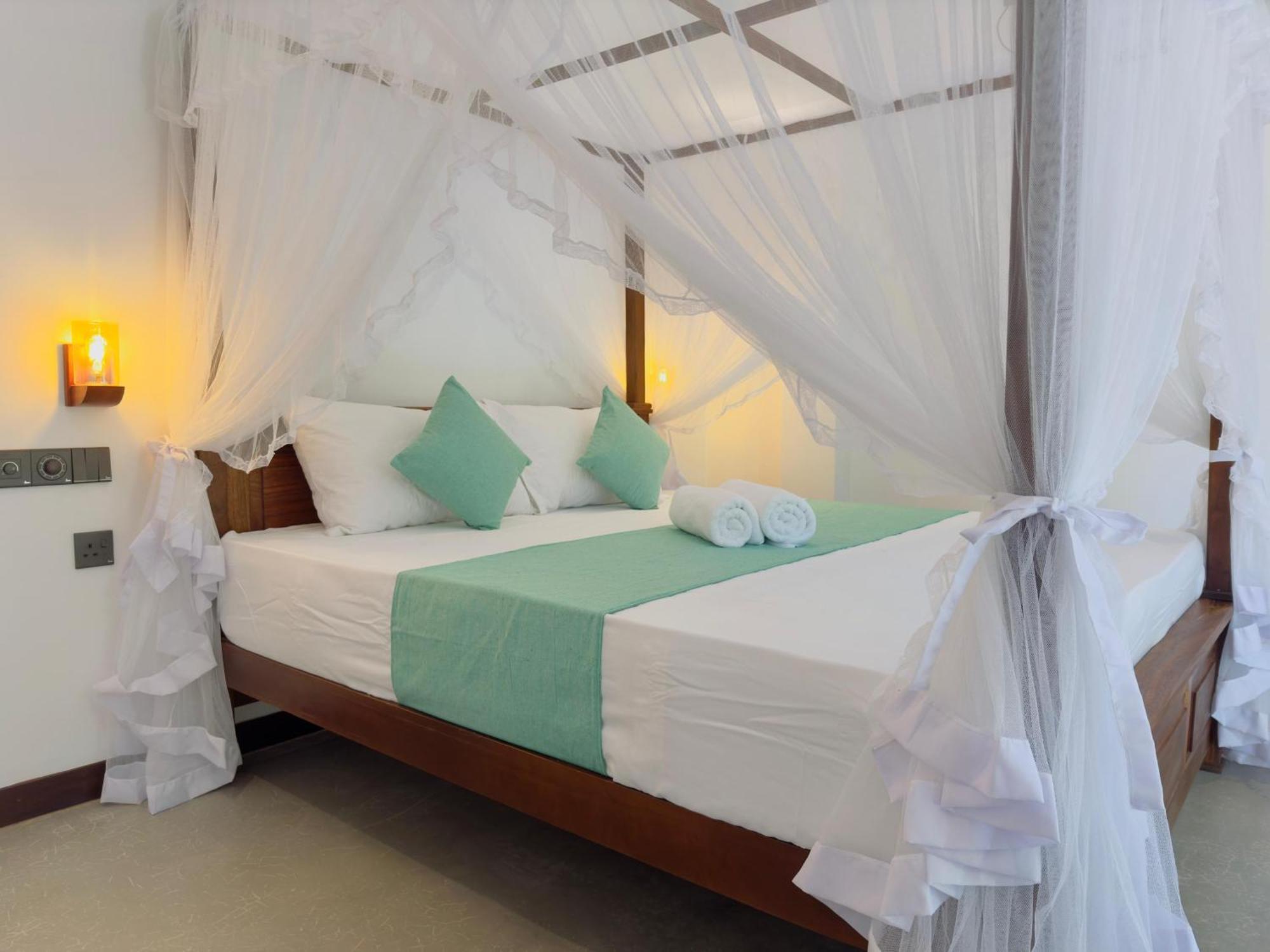 New Ocean Breeze Madiha Hotel Matara Ngoại thất bức ảnh