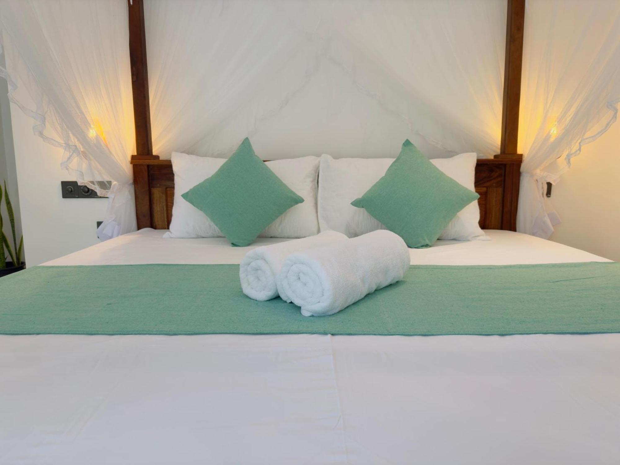 New Ocean Breeze Madiha Hotel Matara Ngoại thất bức ảnh